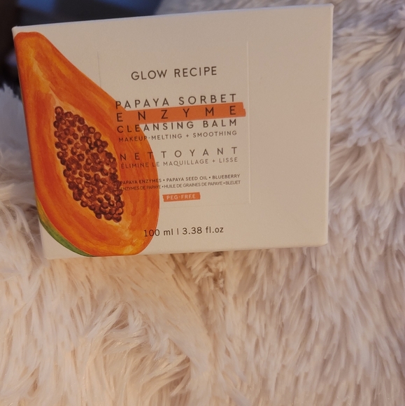Glow Recipe Papaya Enzyme Cleansing Balm - Picture 3 of 3